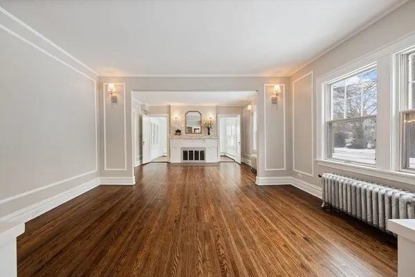 $2,699,000 | 527 Warwick Road, Kenilworth, IL 60043