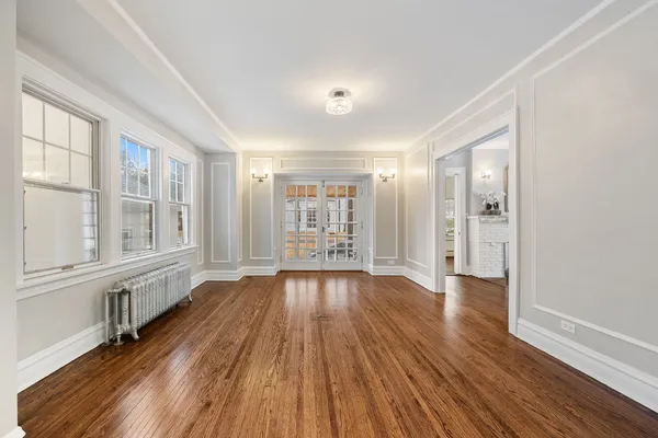 $2,699,000 | 527 Warwick Road, Kenilworth, IL 60043