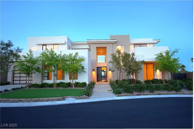 $7,000 | 7438 Yonie Court, Las Vegas, NV 89117