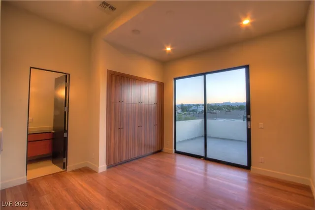 $7,000 | 7438 Yonie Court, Las Vegas, NV 89117