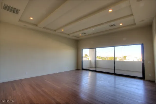 $7,000 | 7438 Yonie Court, Las Vegas, NV 89117