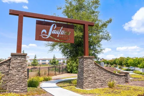 $819,900 | 1661 Castlerock Drive, Hollister, CA 95023