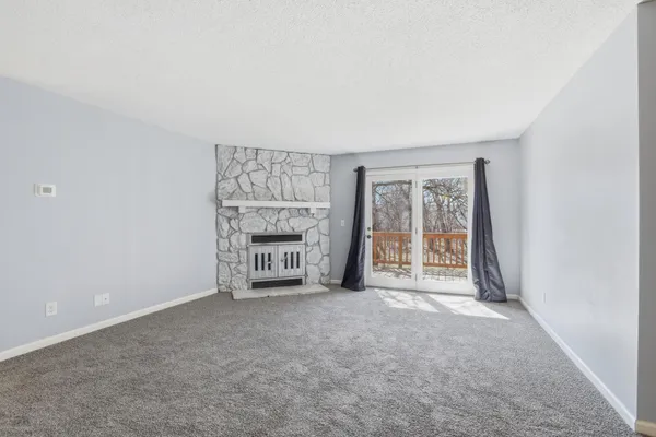 $231,900 | 1900 Coon Rapids Boulevard Northwest, Unit 4, Coon Rapids, MN 55433