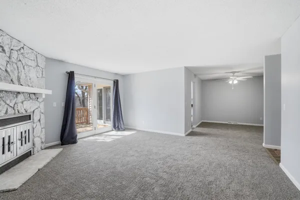 $231,900 | 1900 Coon Rapids Boulevard Northwest, Unit 4, Coon Rapids, MN 55433