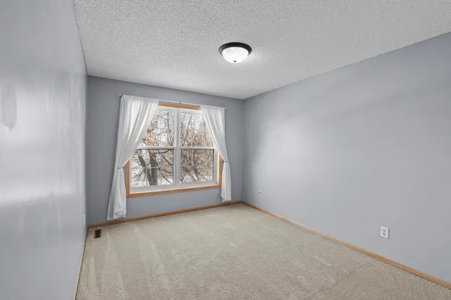 $424,900 | 10305 41st Place Northeast, St. Michael, MN 55376