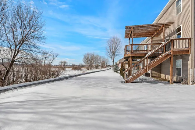 $424,900 | 10305 41st Place Northeast, St. Michael, MN 55376