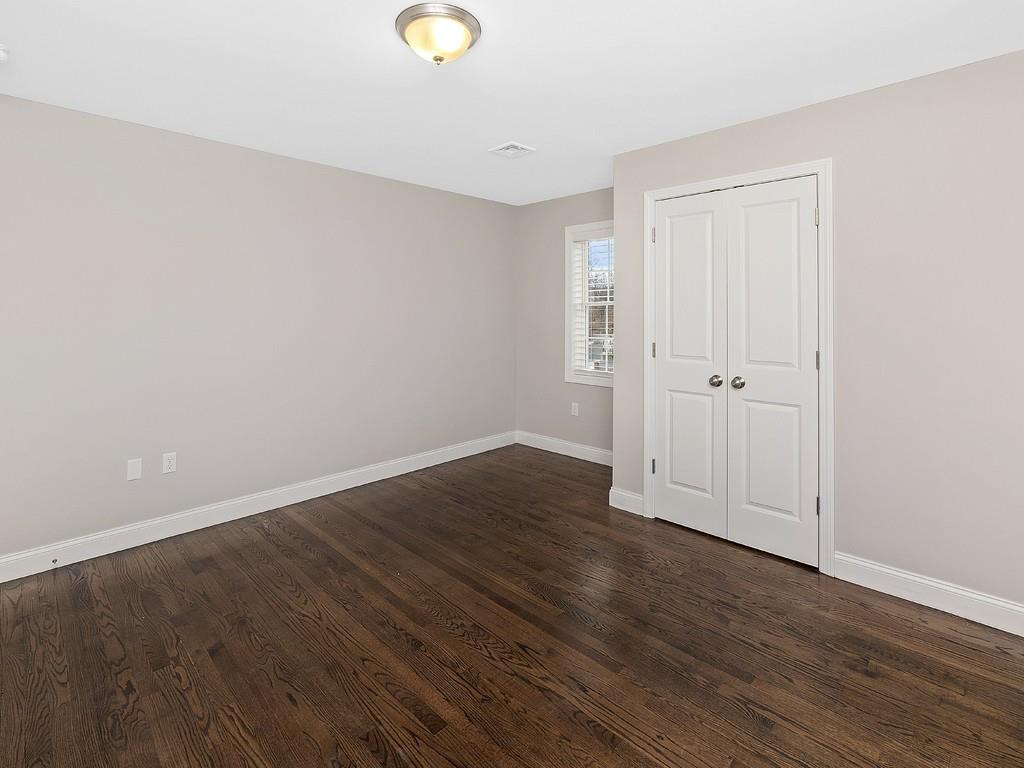 35 Rockridge Road Waltham, MA 02453 - Photo 24 of 41 Gallery Image 24