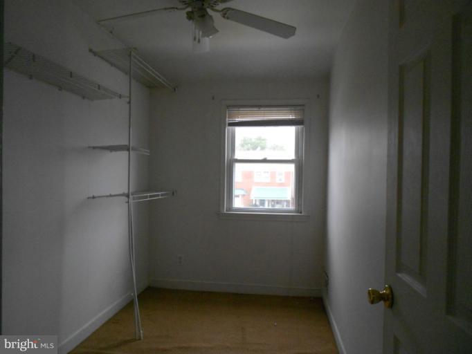 933 Arncliffe Road Essex, MD 21221 - Photo 8 of 10 Interior (General)