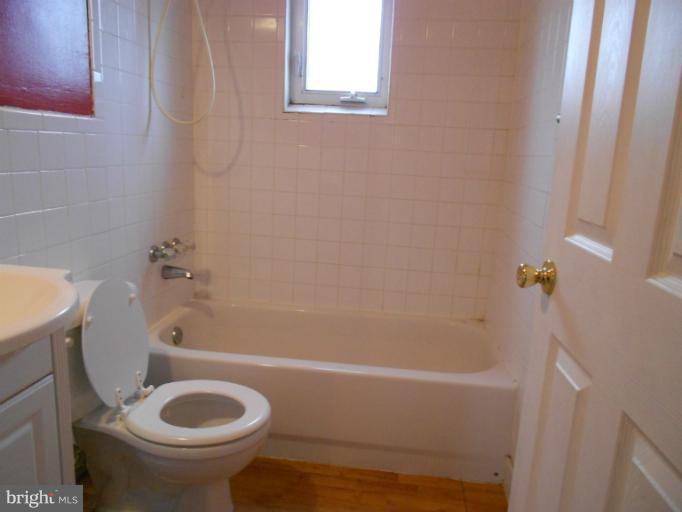 933 Arncliffe Road Essex, MD 21221 - Photo 9 of 10 Interior (General)