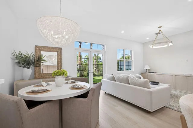 $1,119,900 | 125 Water Pointe Place, Unit 28, Jupiter, FL 33477