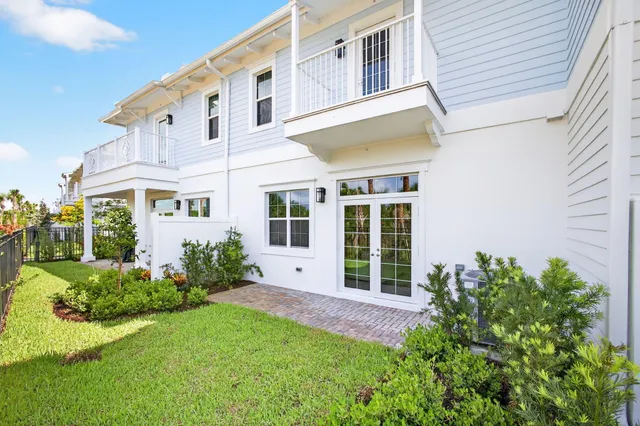 $1,119,900 | 125 Water Pointe Place, Unit 28, Jupiter, FL 33477