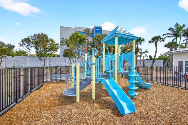 $1,119,900 | 125 Water Pointe Place, Unit 28, Jupiter, FL 33477