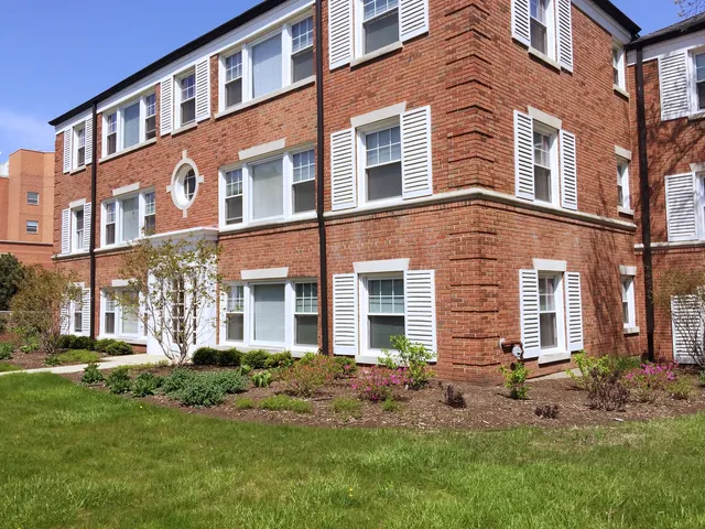 $1,495 | 303 Ridge Avenue, Unit 1, Evanston, IL 60202