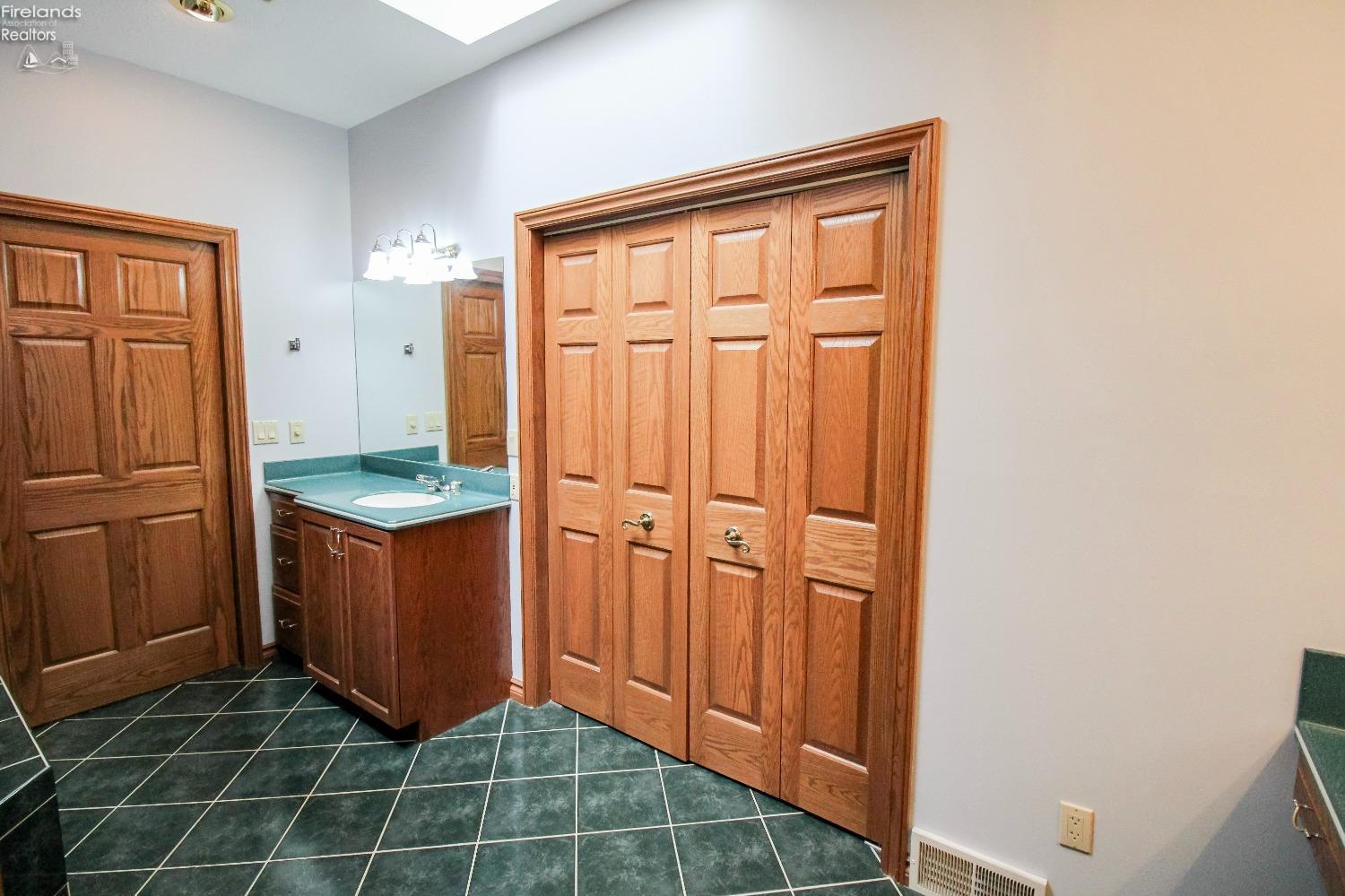 3514 Scheid Road Huron, OH 44839 - Photo 36 of 48 Gallery Image 36
