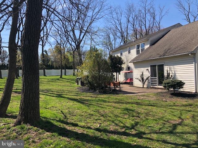 225 Knapp Road Lansdale, PA 19446 - Photo 26 of 29 Large Fenced-in Yard