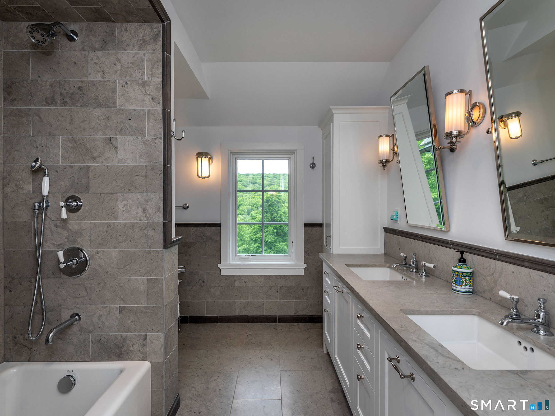 56 West Morris Road Washington, CT 06794 - Photo 20 of 36 Shared bath for bedrooms 4 and 5