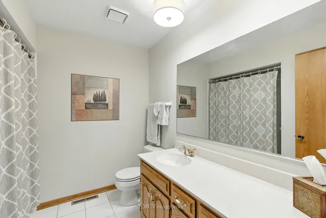 $294,900 | 10549 Illinois Court, Orland Park, IL 60467