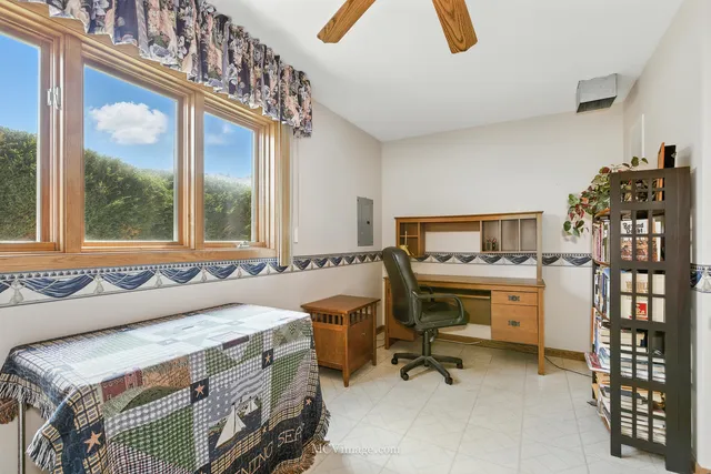 $294,900 | 10549 Illinois Court, Orland Park, IL 60467