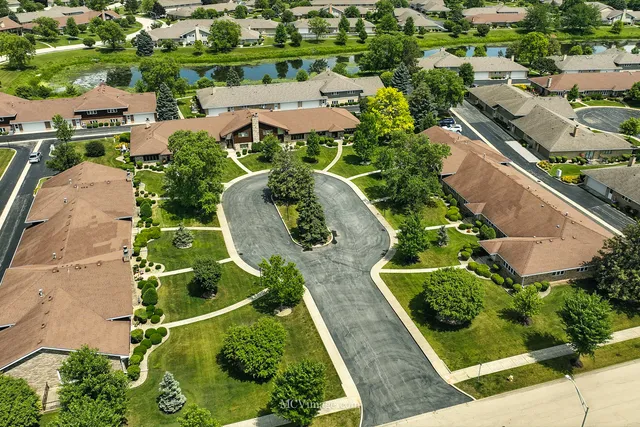 $294,900 | 10549 Illinois Court, Orland Park, IL 60467