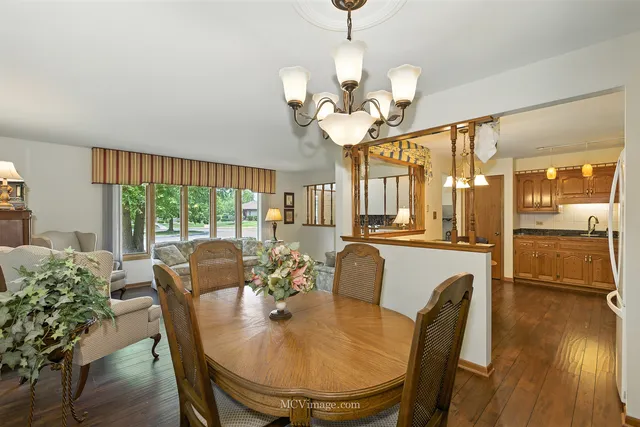 $294,900 | 10549 Illinois Court, Orland Park, IL 60467