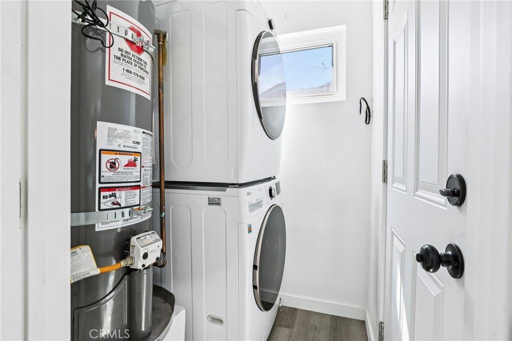 1448 Lemon Avenue Long Beach, CA 90813 - Photo 16 of 19 a view of bathroom