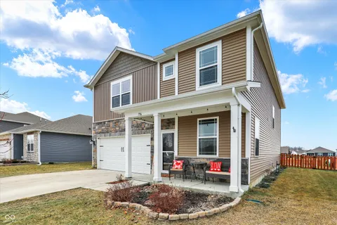 $345,000 | 796 Sonoma Lane, Greenfield, IN 46140