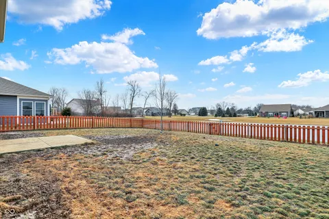 $345,000 | 796 Sonoma Lane, Greenfield, IN 46140