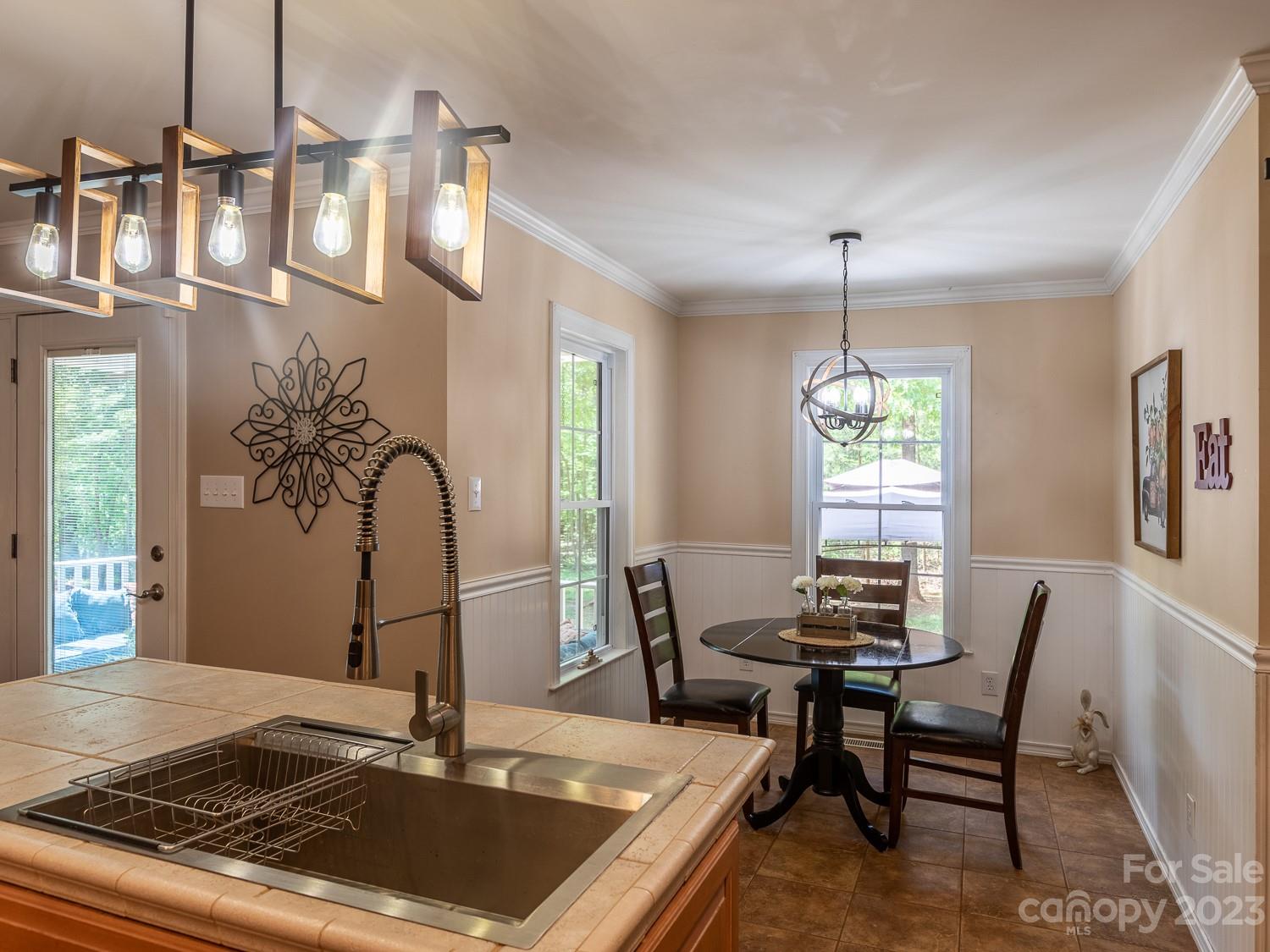 393 River Run Road Statesville, NC 28625 - Photo 12 of 38 Gallery Image 12