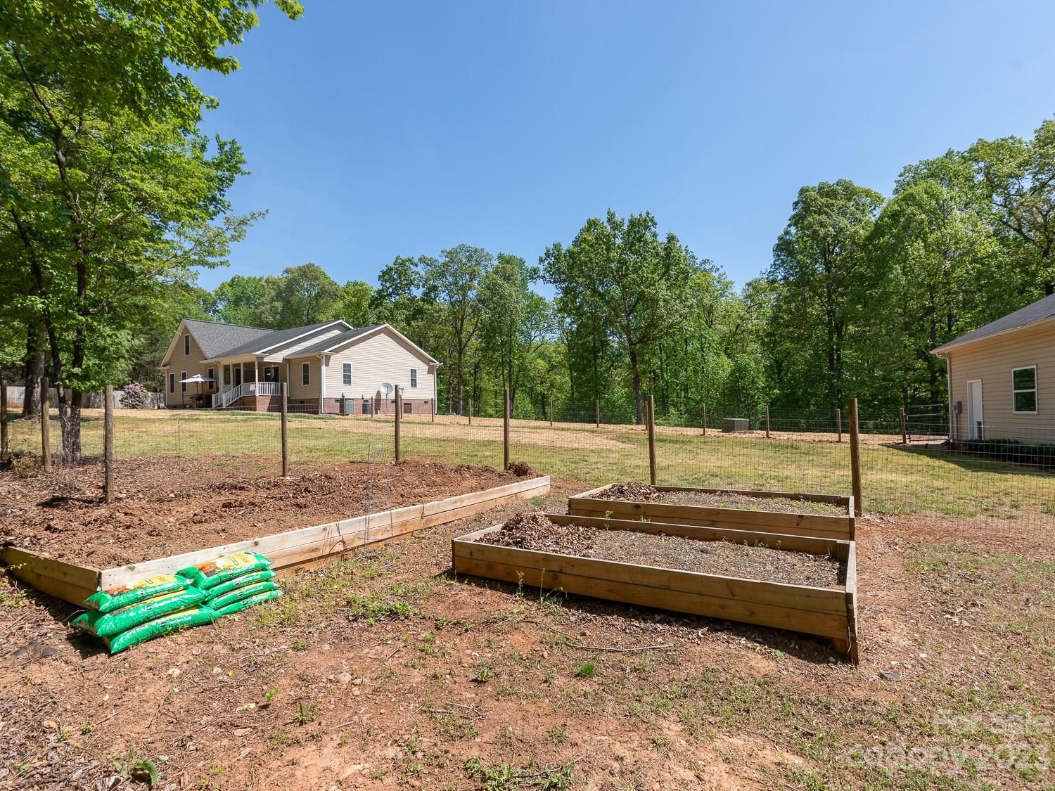 393 River Run Road Statesville, NC 28625 - Photo 30 of 38 Gallery Image 30