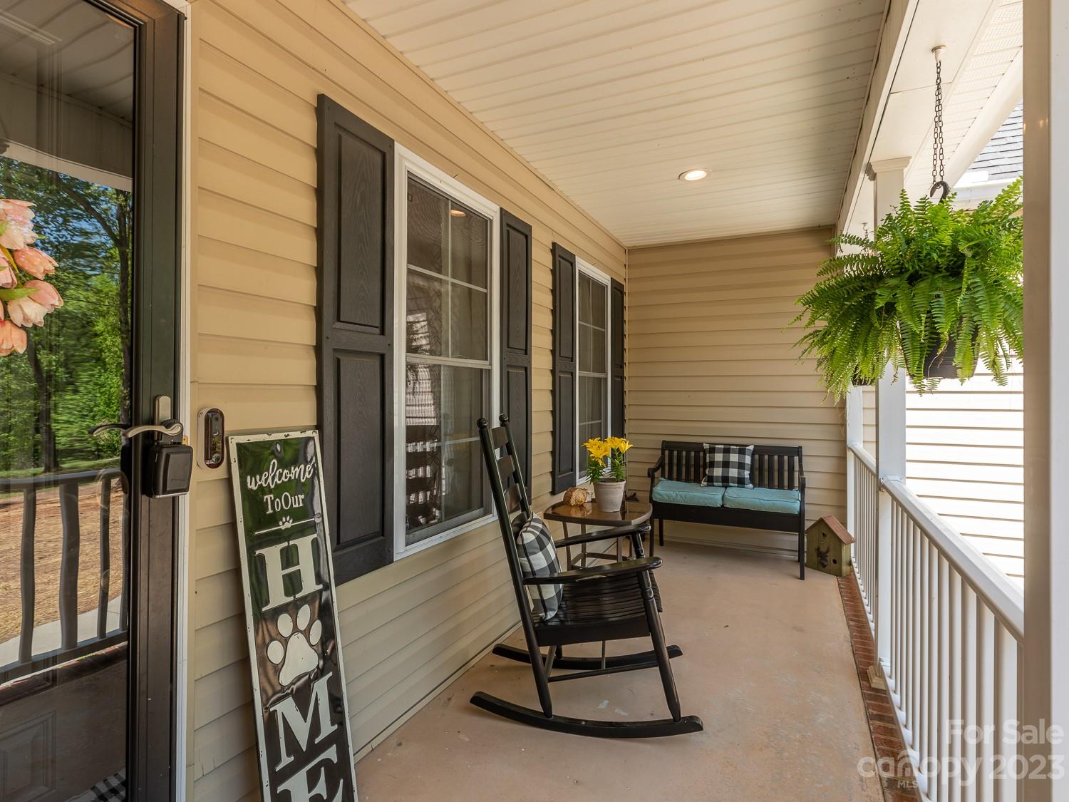 393 River Run Road Statesville, NC 28625 - Photo 3 of 38 Gallery Image 3