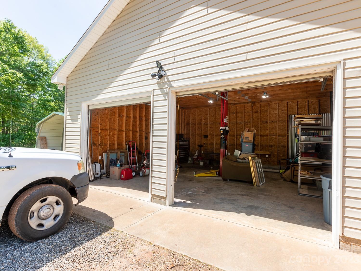 393 River Run Road Statesville, NC 28625 - Photo 31 of 38 Gallery Image 31