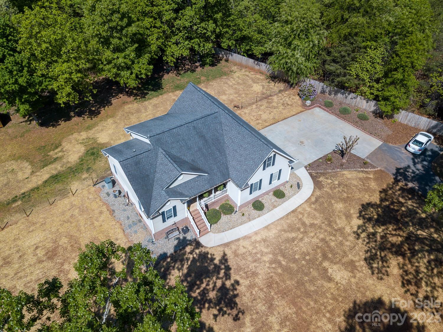 393 River Run Road Statesville, NC 28625 - Photo 36 of 38 Gallery Image 36
