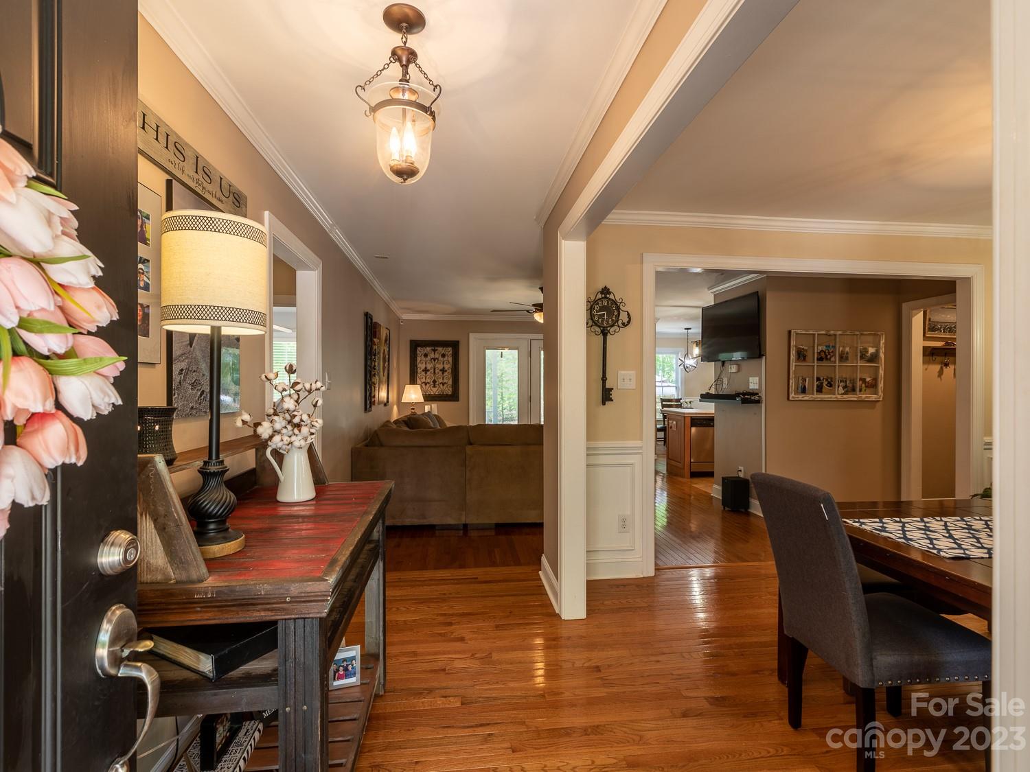 393 River Run Road Statesville, NC 28625 - Photo 4 of 38 Gallery Image 4