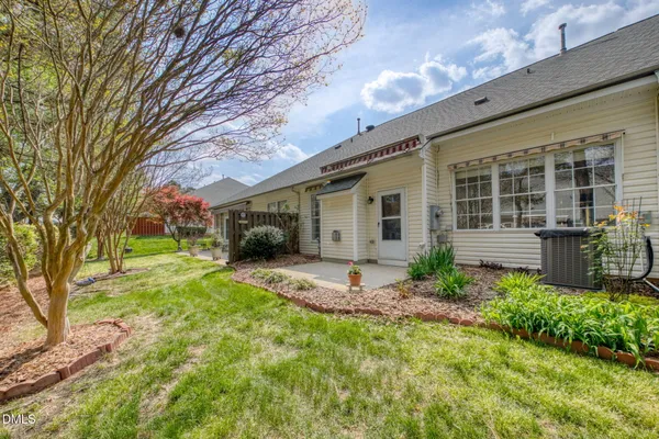 $440,000 | 438 Sawgrass Hill Court, Cary, NC 27519