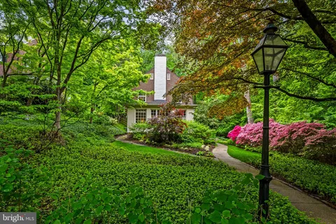 $880,000 | 401 Edgevale Road, Baltimore, MD 21210