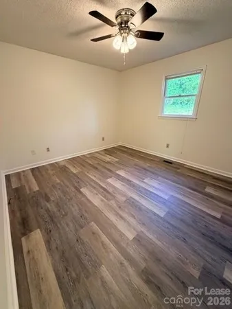 $1,595 | 422 Greenlea Circle, Taylorsville, NC 28681