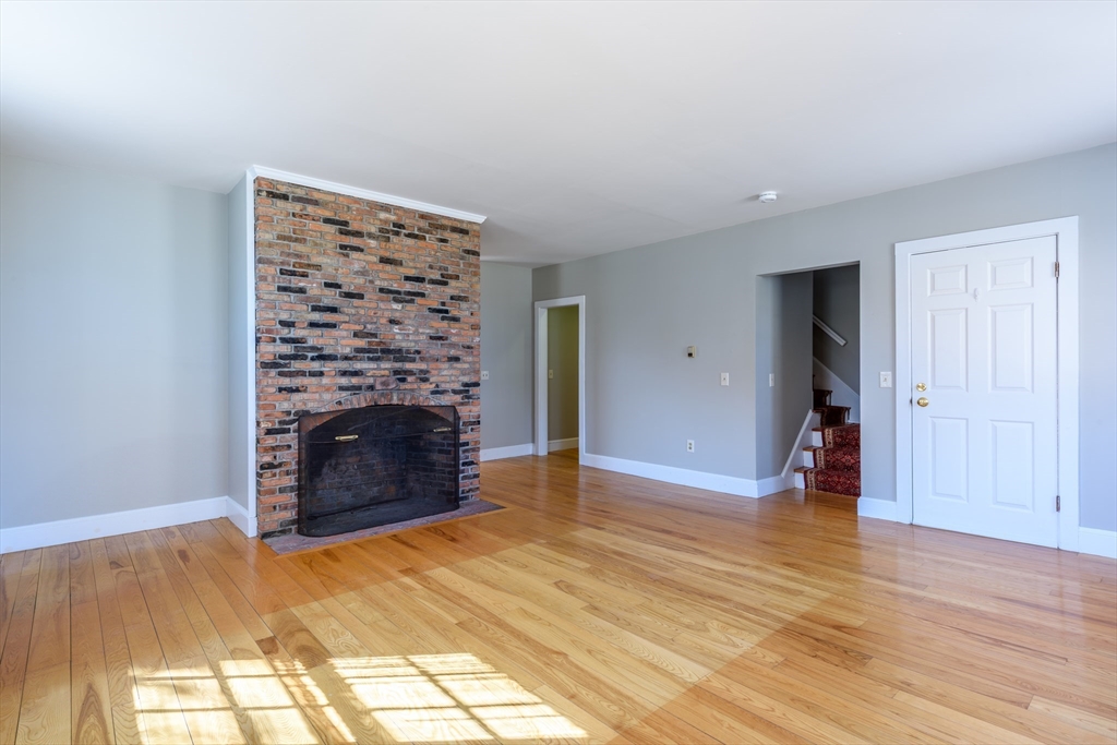 11 Middle Street Hadley, MA 01035 - Photo 11 of 26 Gallery Image 11