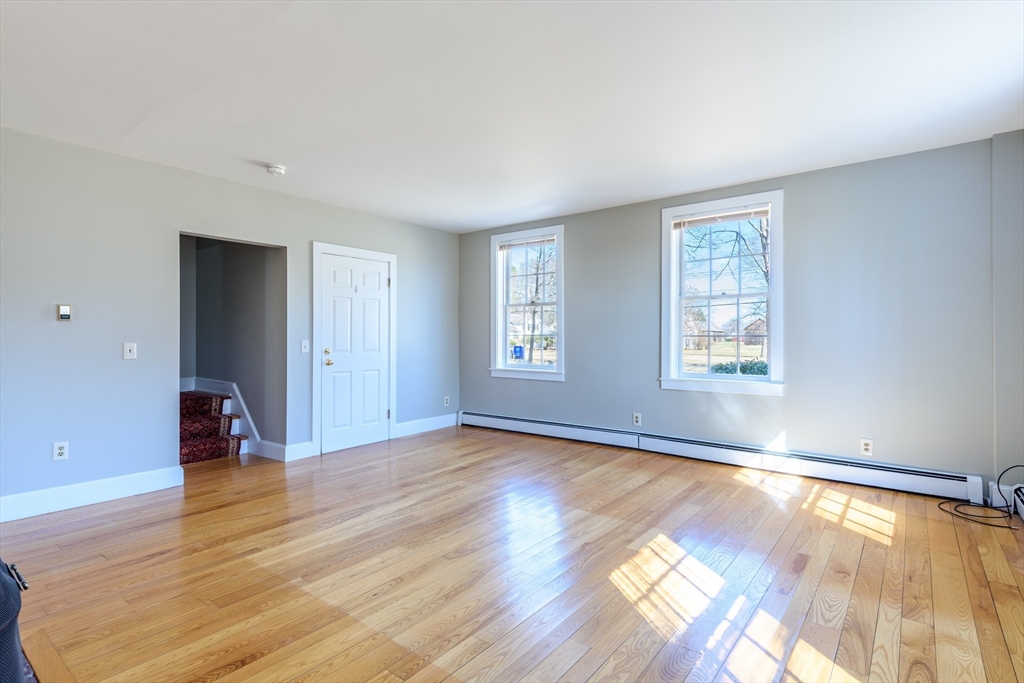 11 Middle Street Hadley, MA 01035 - Photo 12 of 26 Gallery Image 12