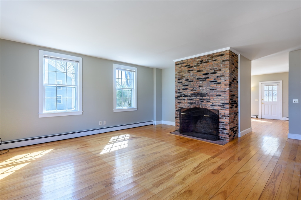 11 Middle Street Hadley, MA 01035 - Photo 10 of 26 Gallery Image 10