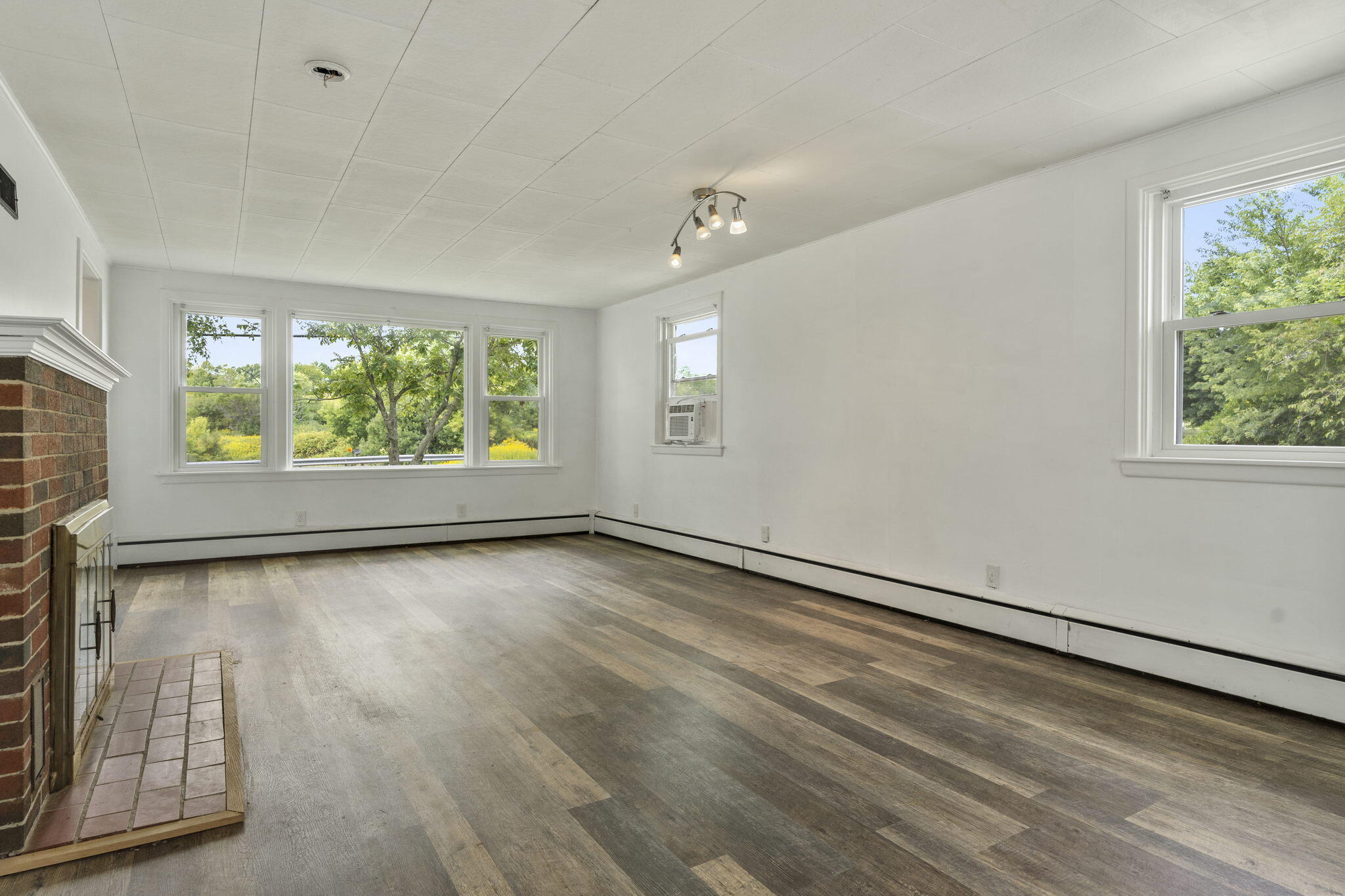 1000 Riverside Drive Auburn, ME 04210 - Photo 15 of 40 27-web-or-mls-DSC08417