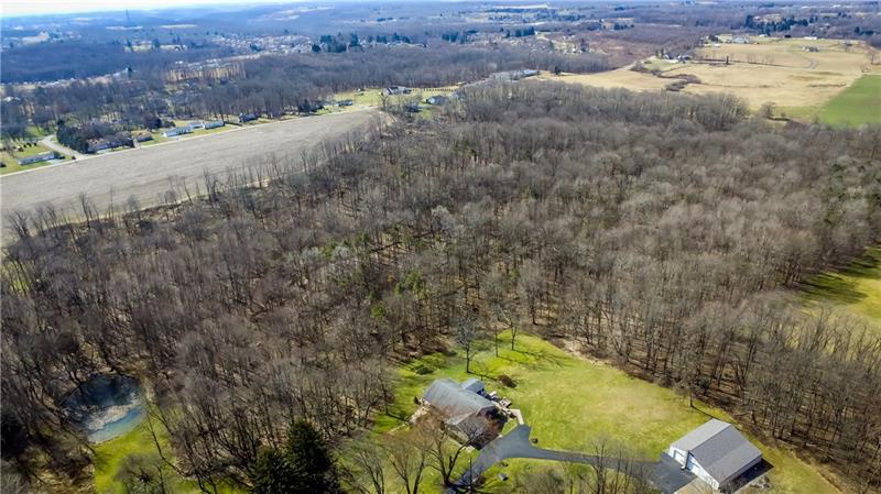 233 North Road Butler, PA 16001 - Photo 2 of 25