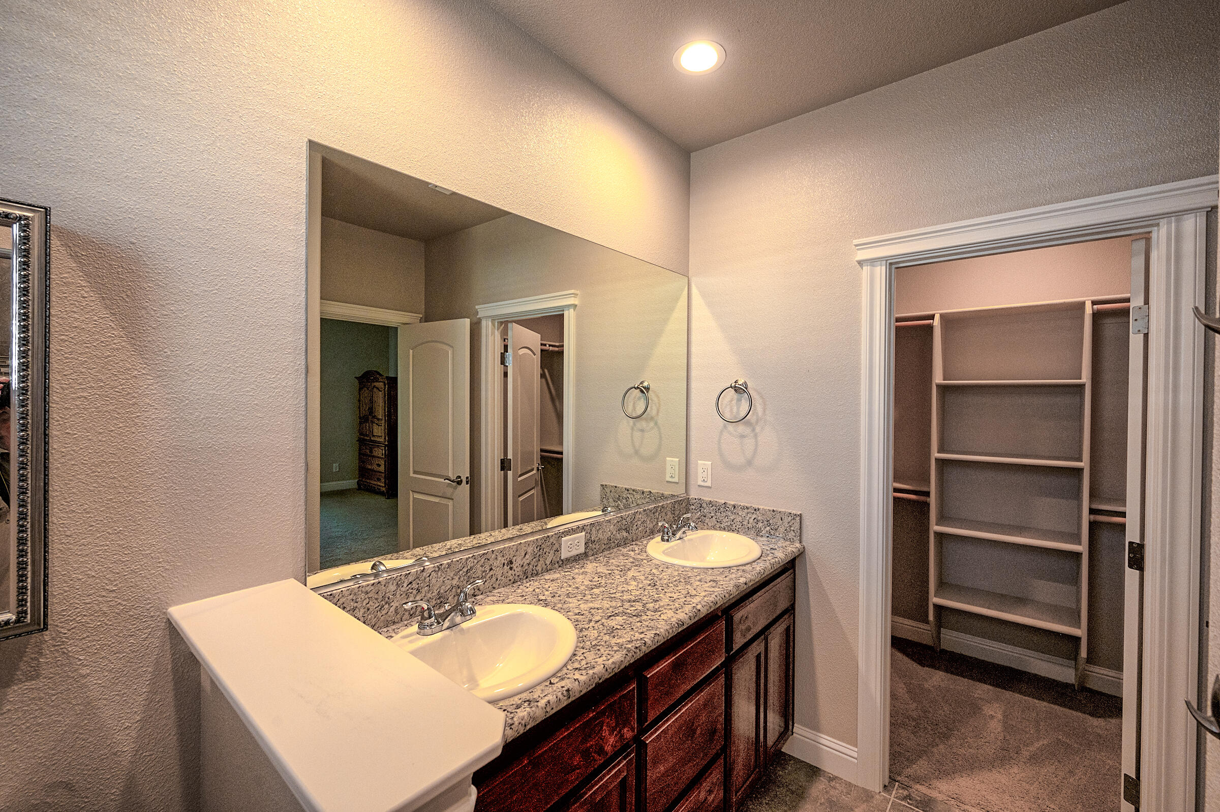 3375 Hotlam Road Redding, CA 96002 - Photo 17 of 38 a bath room with sink