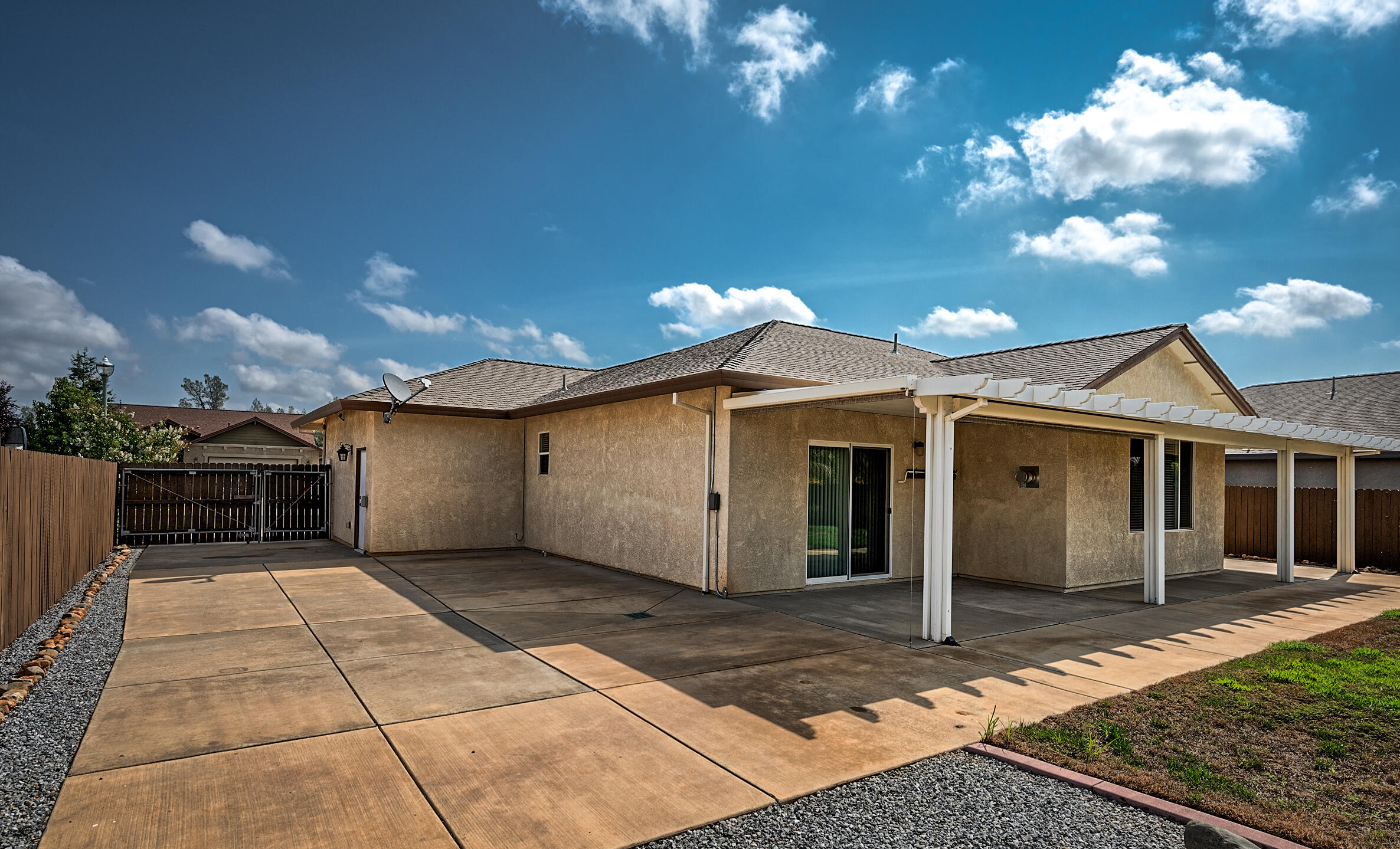 3375 Hotlam Road Redding, CA 96002 - Photo 34 of 38 a view of a house with a garage