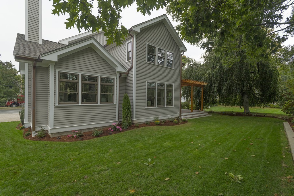 767 Newton Street Brookline, MA 02467 - Photo 22 of 25