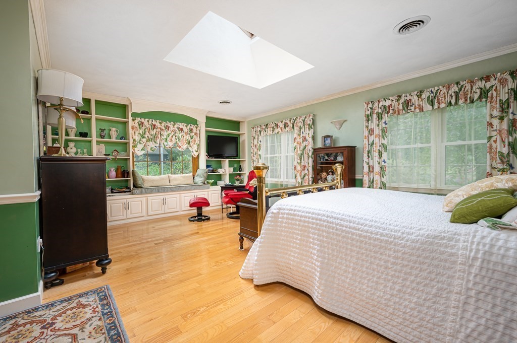 216 Beaman Road Sterling, MA 01564 - Photo 12 of 41 Gallery Image 12