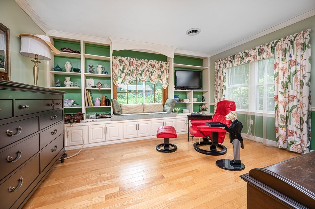 216 Beaman Road Sterling, MA 01564 - Photo 13 of 41 Gallery Image 13
