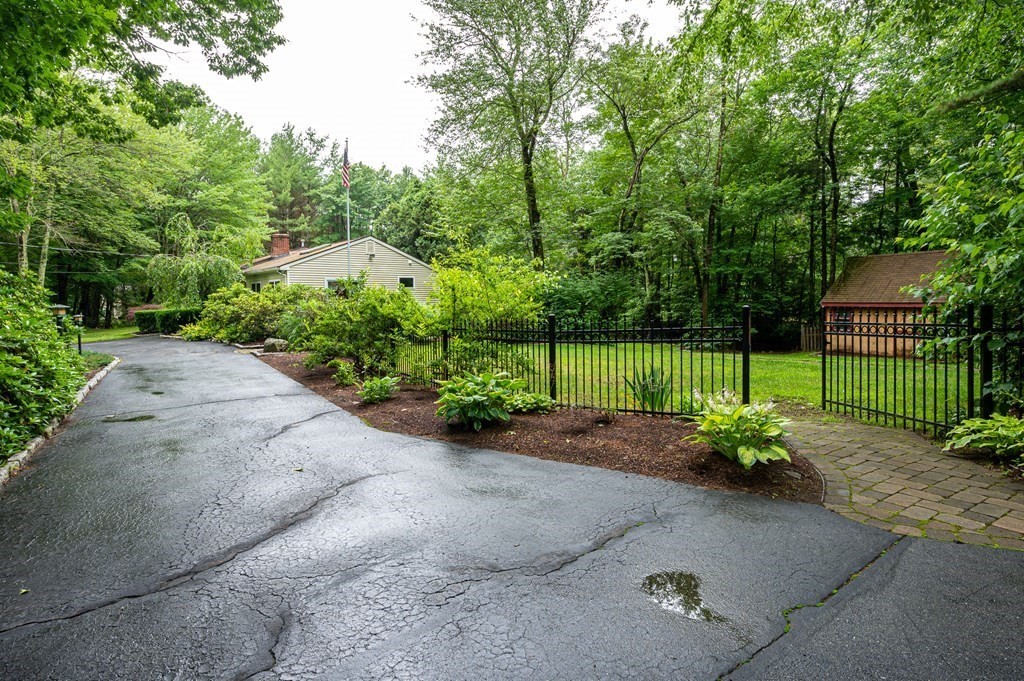 216 Beaman Road Sterling, MA 01564 - Photo 29 of 41 Gallery Image 29