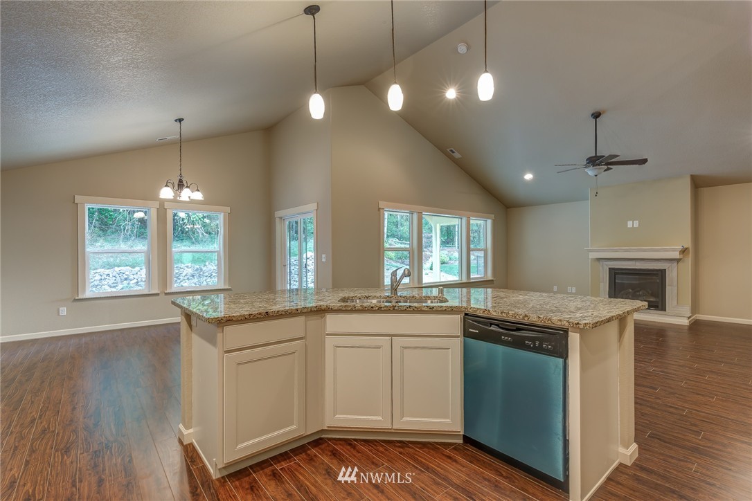 127 Talkeetna Heights Road Longview, WA 98632 - Photo 7 of 18 Gallery Image 7