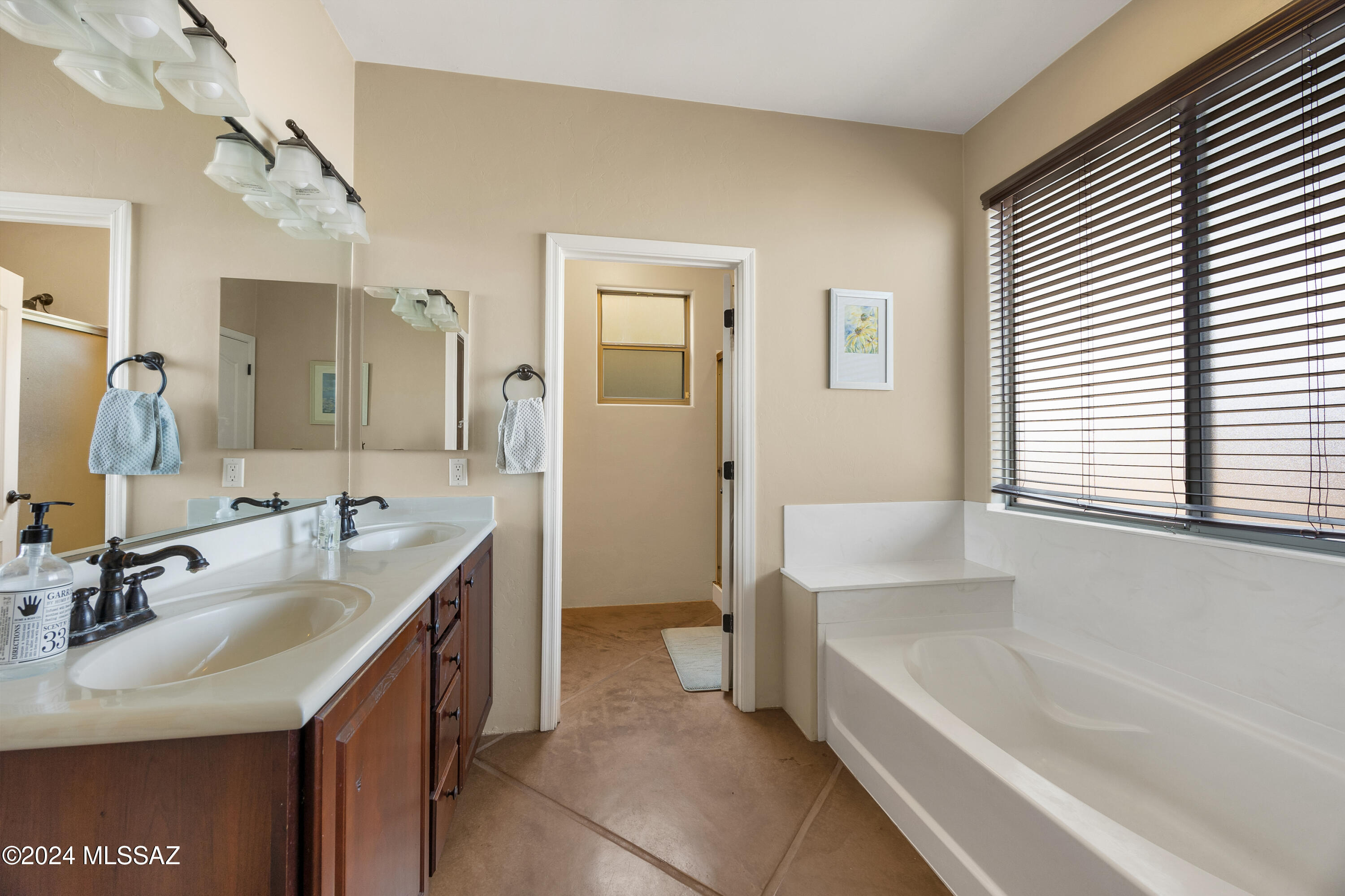 2673 North Sahuara Place Tucson, AZ 85712 - Photo 28 of 46