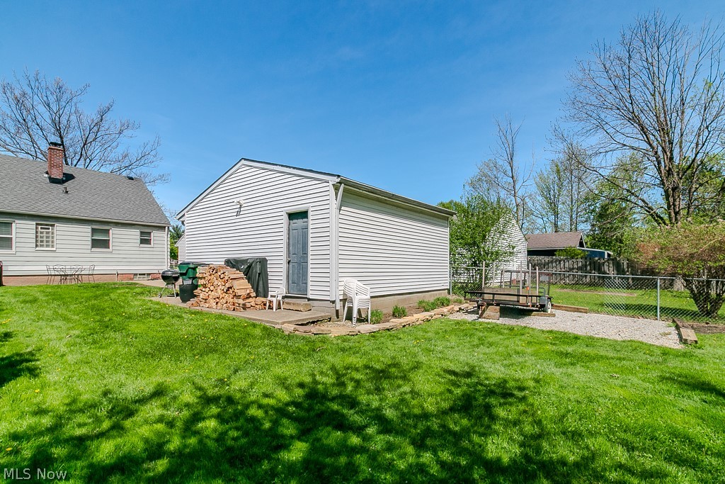 1297 Lander Road Mayfield Heights, OH 44124 - Photo 9 of 32